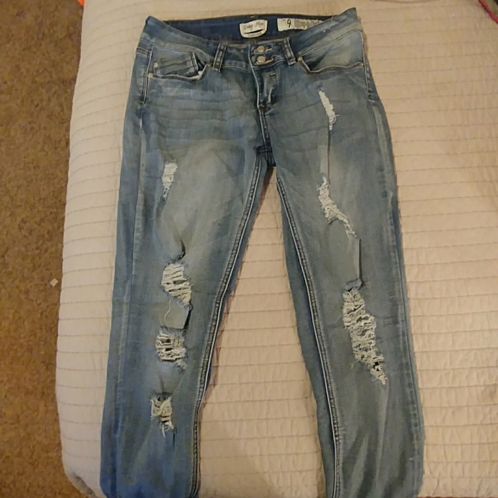 Distressed Skinny Jeans